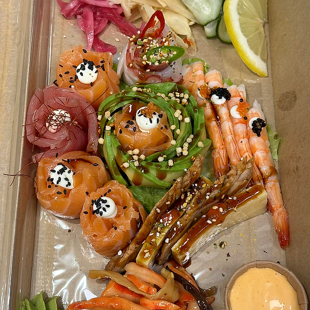 mungun_sushi